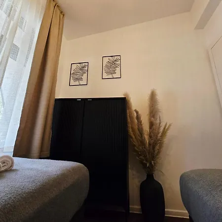 Orman Evi Fly House