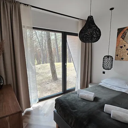 Lodge Fly House *